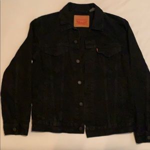 Black Levi’s Denim Jacket